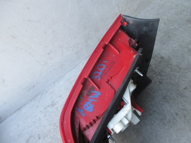 2005 BMW 3 SERIES E90 NSR PASSENGER SIDE REAR TAIL LIGHT 6937457