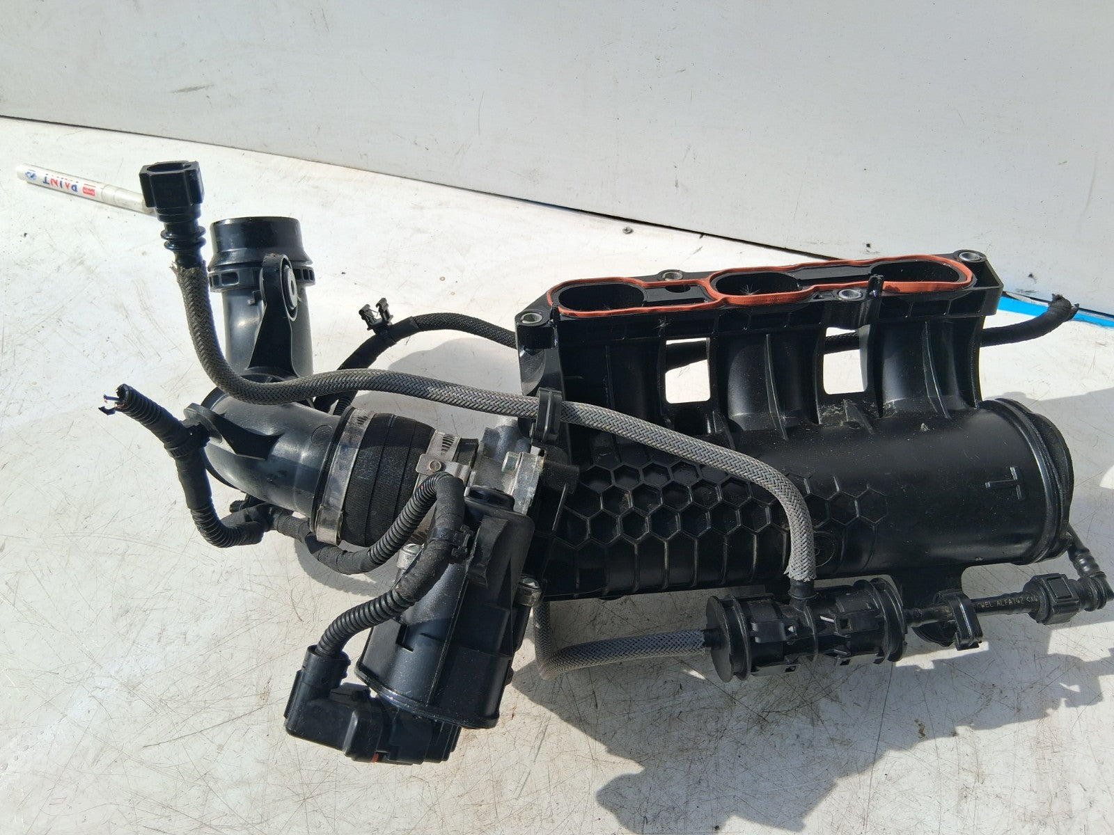2021 PEUGEOT 208 INTAKE MANIFOLD 9802040580