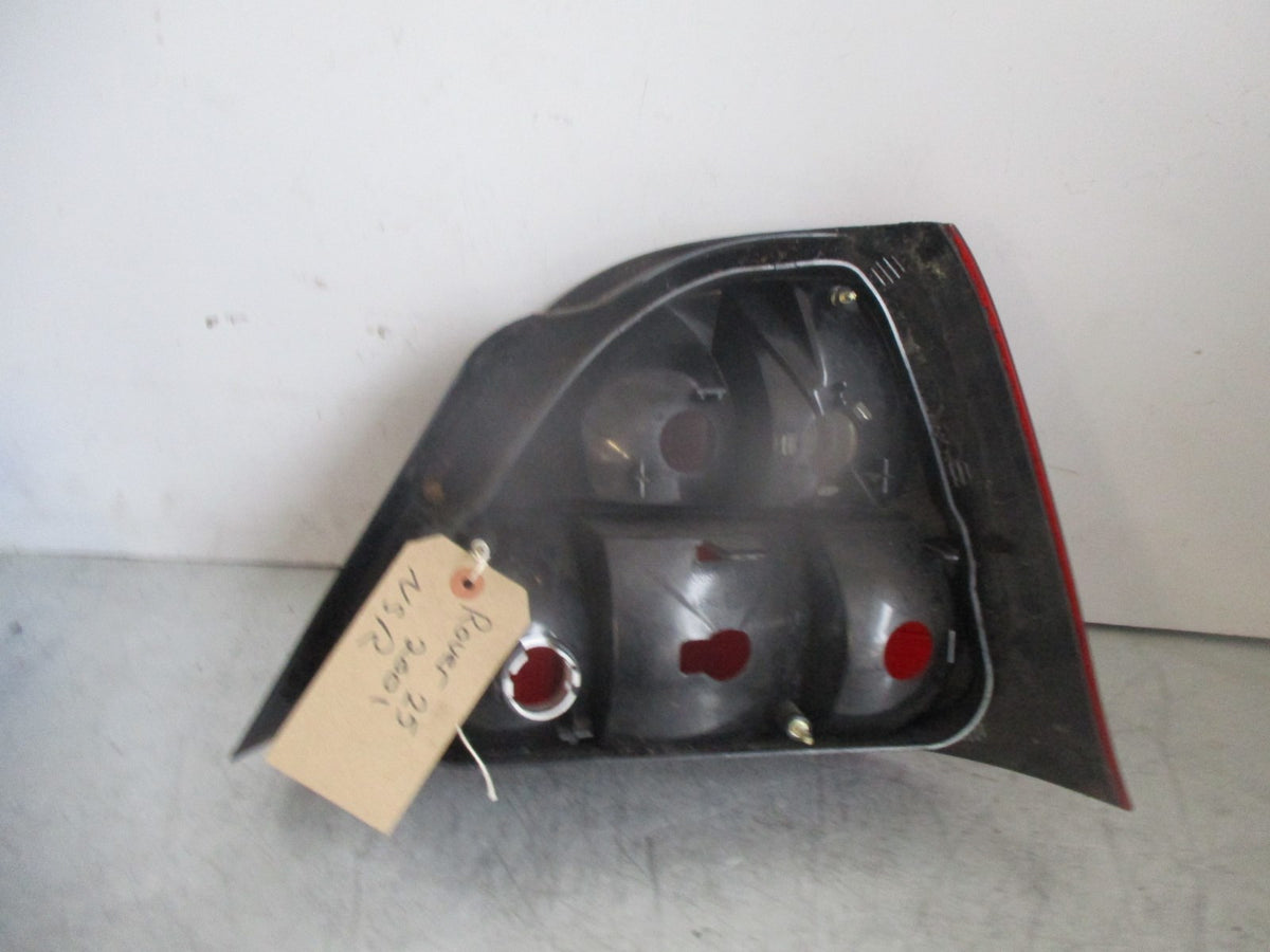 rover 25 2001 nsr near side rear pasenger side rear light