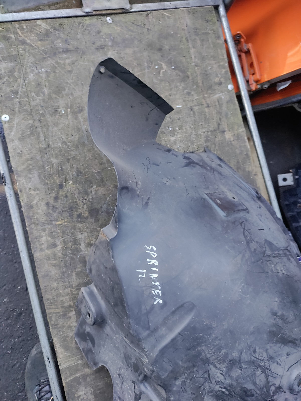 2021 MERCEDES BENZ SPRINTER W907 OSF DRIVER SIDE FRONT SPLASH GUARD A9066841777