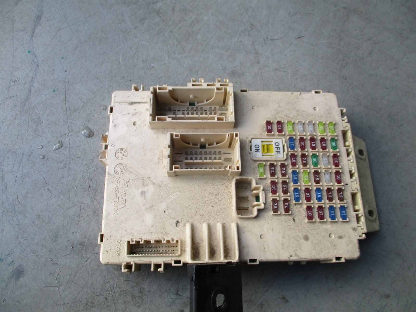 2012 HYUNDAI I40 1.7 DIESEL FUSE BOX 919503Z02110