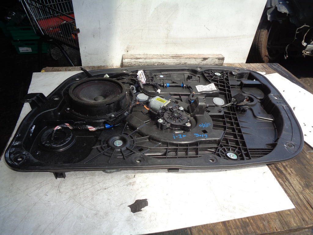 HYUNDAI I30 MK2 2013 OSF DRIVER SIDE FRONT WINDOW MOTOR REGULATOR