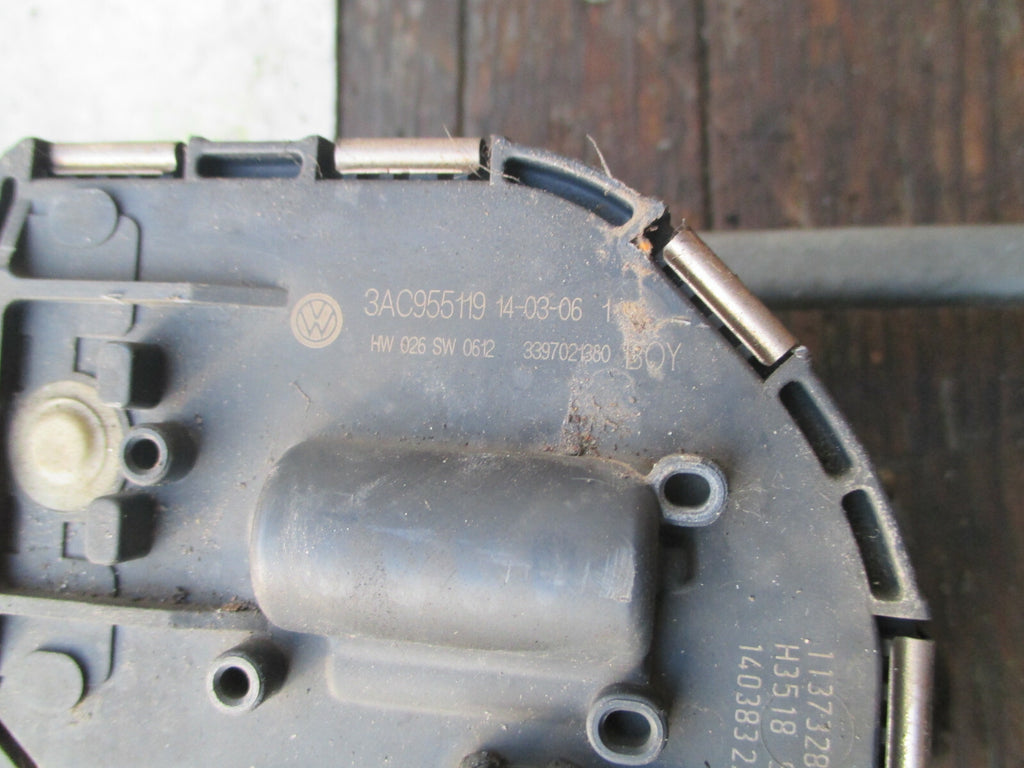 VW VOLKSWAGEN PASSAT 2014 B7 FRONT WINDSCREEN WIPER MOTOR LINAKGES 3AC955023