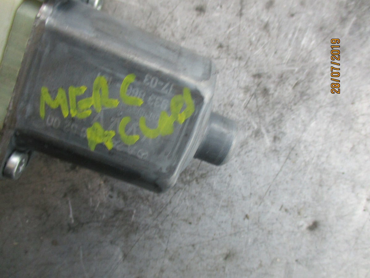 MERCEDES A CLASS W176 OSF DRIVER SIDE FRONT WINDOW MOTOR 0130822691