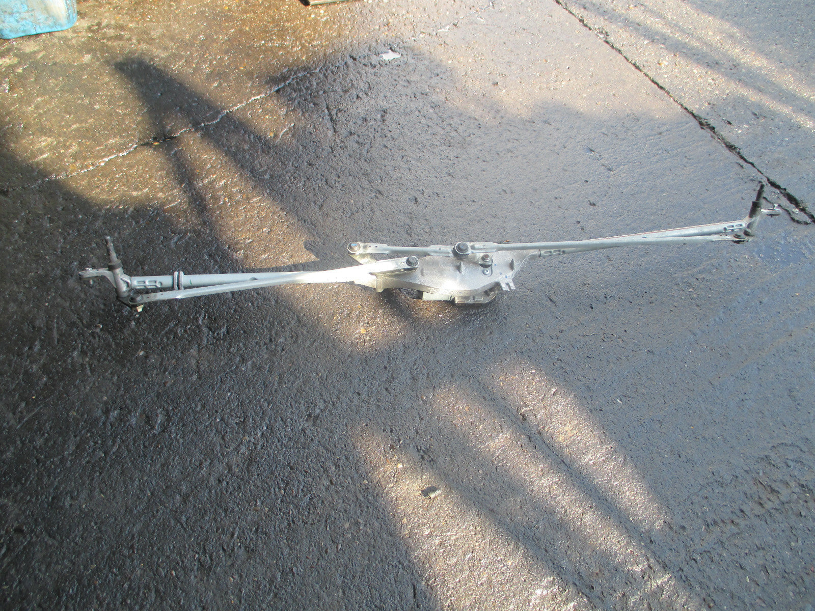 VAUXHALL ASTRA K MK7 2018 FRONT WINDSCREEN WIPER MOTOR LINKAGES