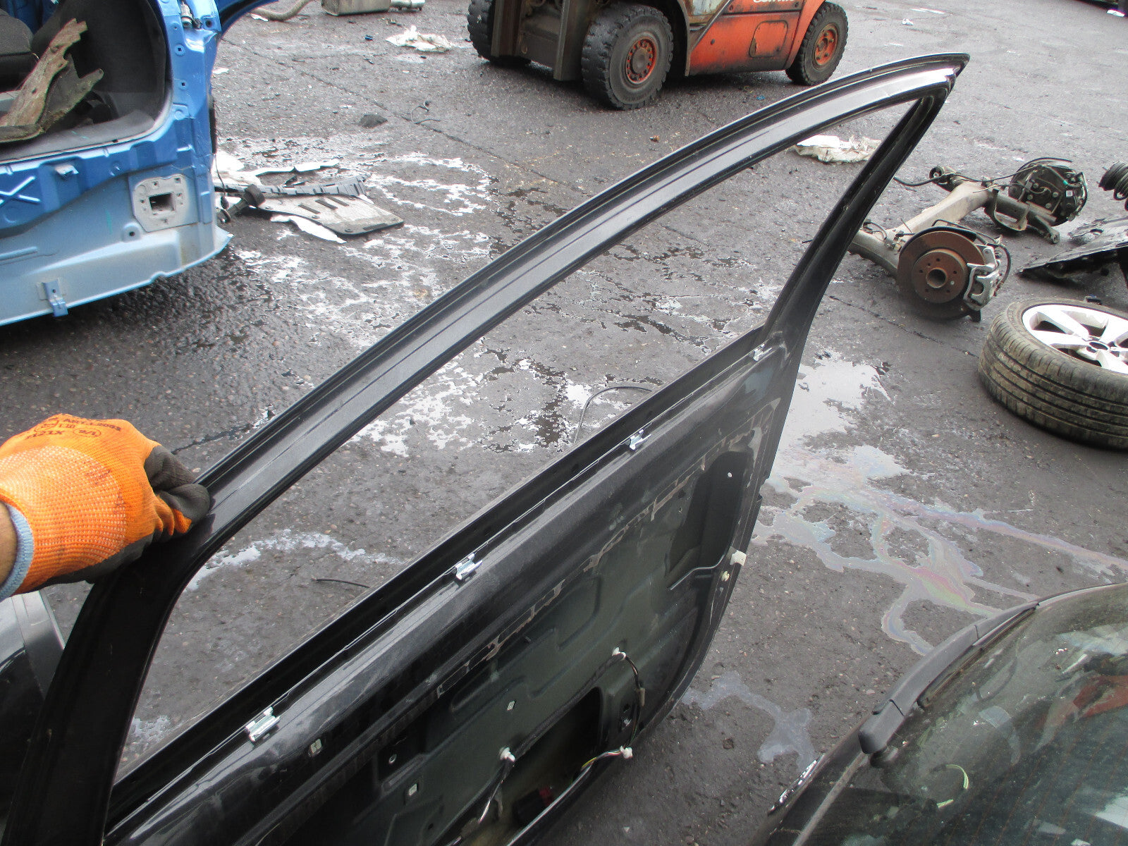 VAUXHALL CORSA D 2013 3 DOOR OS DRIVER SIDE BARE DOOR BLACK