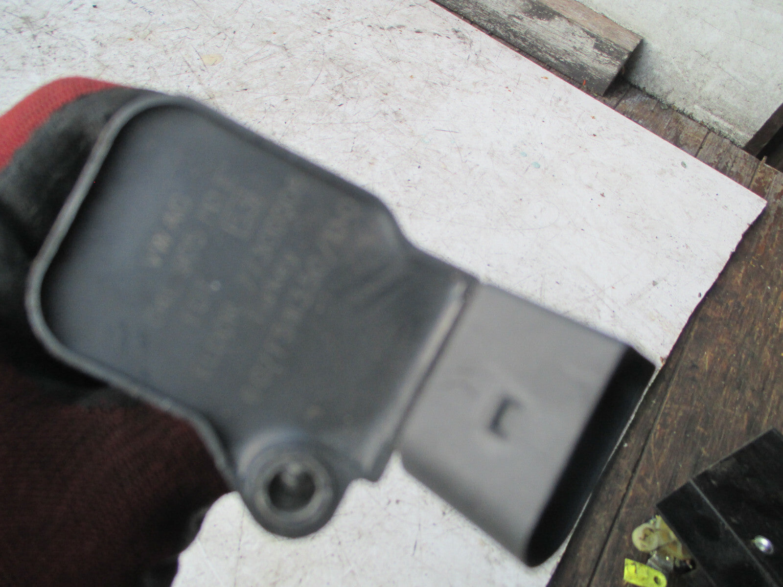 VW VOLKSWAGEN POLO 2017 1.2 PETROL ENGINE IGNITION COIL 04E905110E REF 2