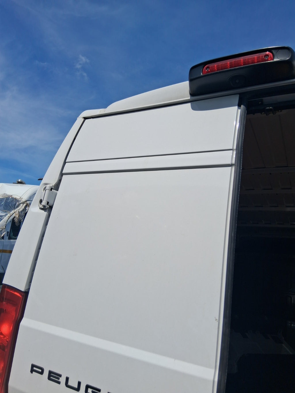 2024 PEUGEOT BOXER MK3 NSR PASSENGER SIDE REAR COMPLETE DOOR WHITE