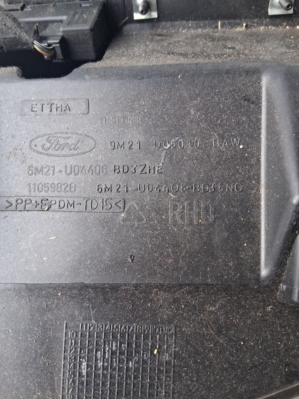 2013 FORD S MAX NSF PASSENGER NEAR LEFT GLOVE BOX STORAGE COMPARTMENT 9M21U05010