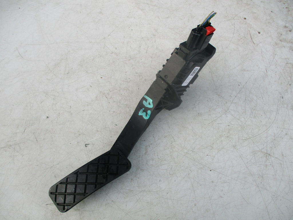AUDI A3 8V S LINE 2.0 TDI 2017 ELECTRONIC ACCELERATOR THROTTLE PEDAL 5Q2723503D