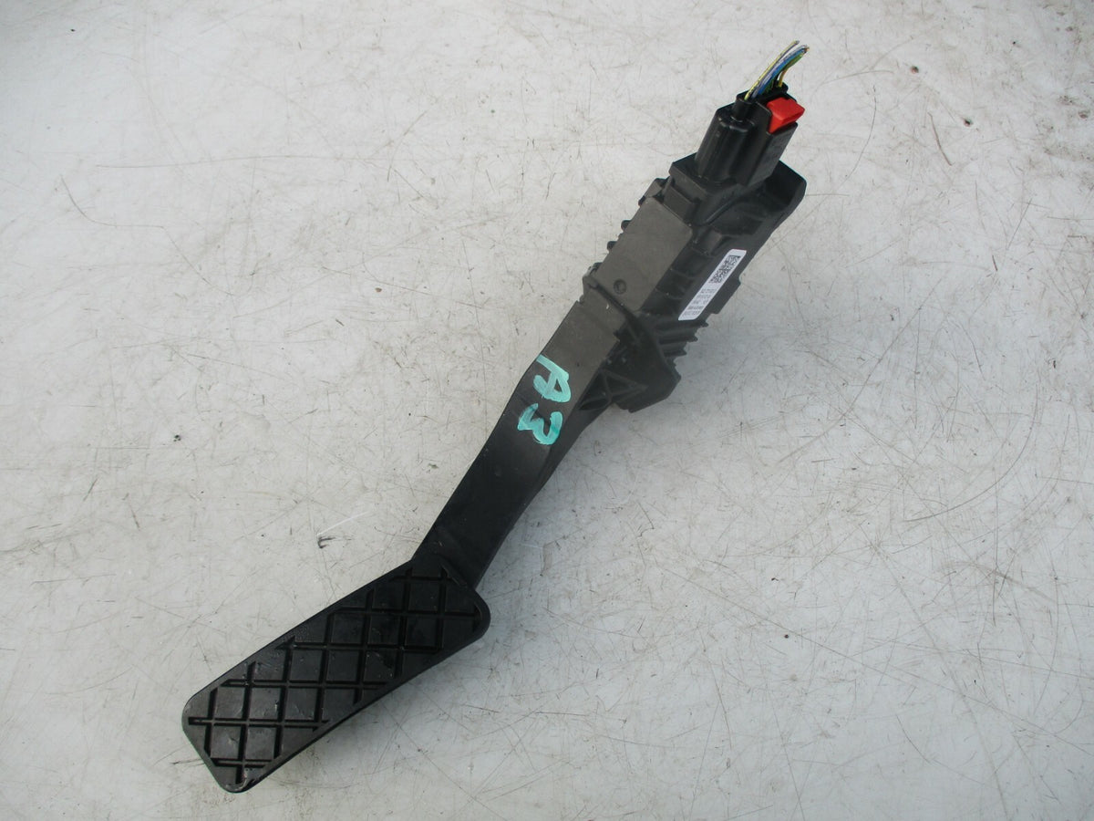AUDI A3 8V S LINE 2.0 TDI 2017 ELECTRONIC ACCELERATOR THROTTLE PEDAL 5Q2723503D