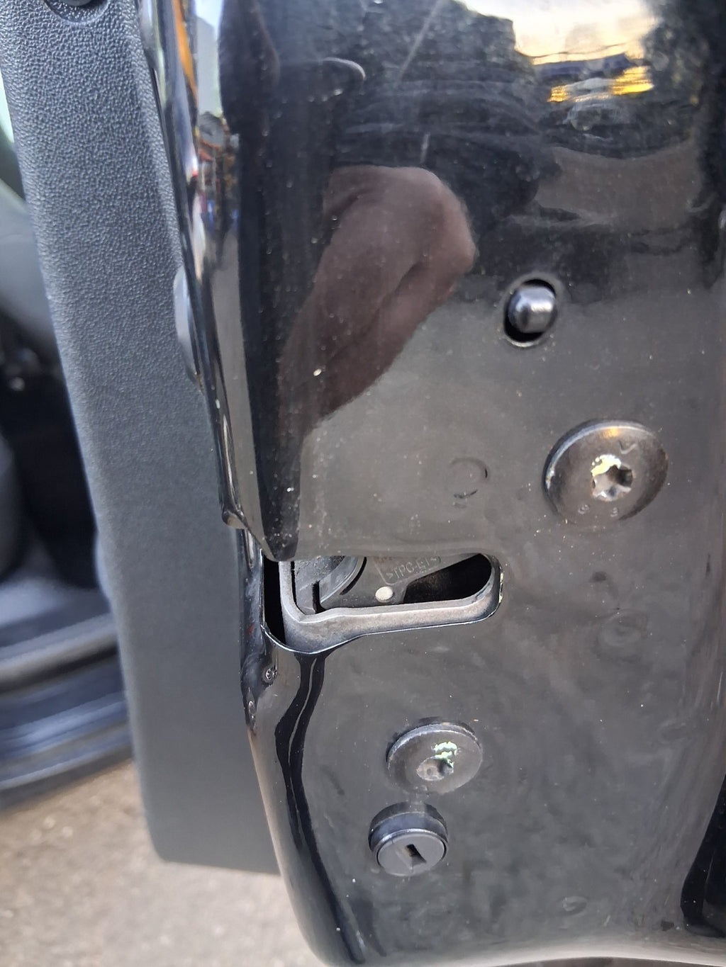 2014 PEUGEOT 208 OSR DRIVER SIDE REAR RIGHT COMPLETE DOOR PEARL BLACK KTV