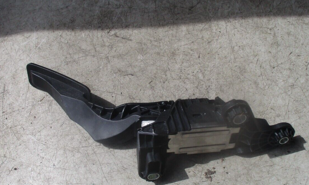 2022 KIA PACANTO NSR ACCELERATOR THROTTLE PEDAL 00136810