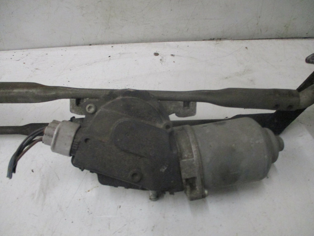 DODGE CALIBER SXT 2008 FRONT WINDSCREEN WIPER MOTOR LINKAGE ARMS 05303783AD