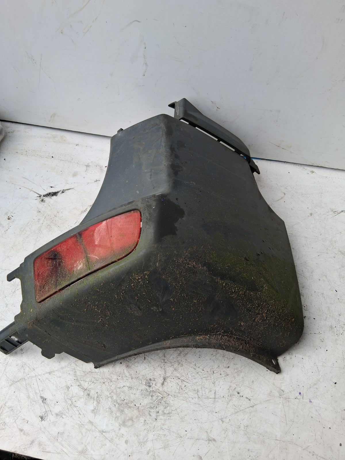 2020 MERCEDES BENZ SPRINTER OSR OFF RIGHT DRIVER SIDE REAR BUMPER A9068804671