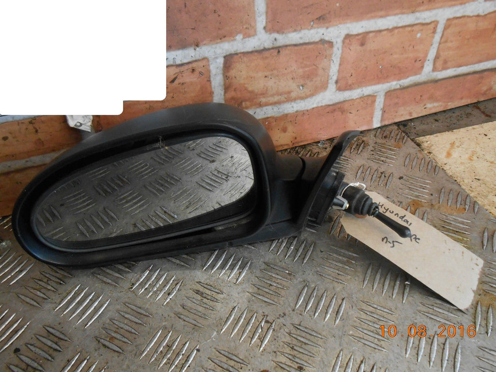HYUNDAI COUPE 2000 RD2 NS PASSENGER SIDE MANUAL DOOR WING MIRROR BLACK