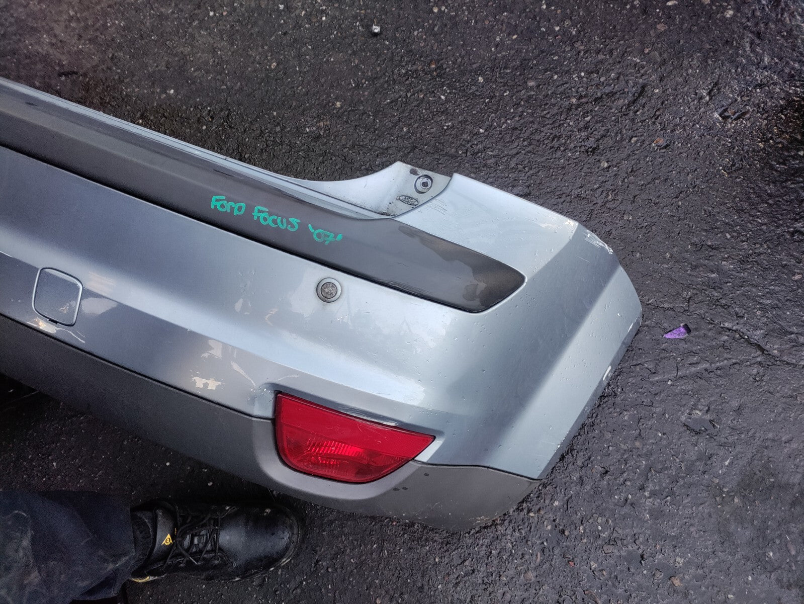 2007 FORD FOCUS MK2 HATCHBACK REAR COMPLETE BUMPER BLUE