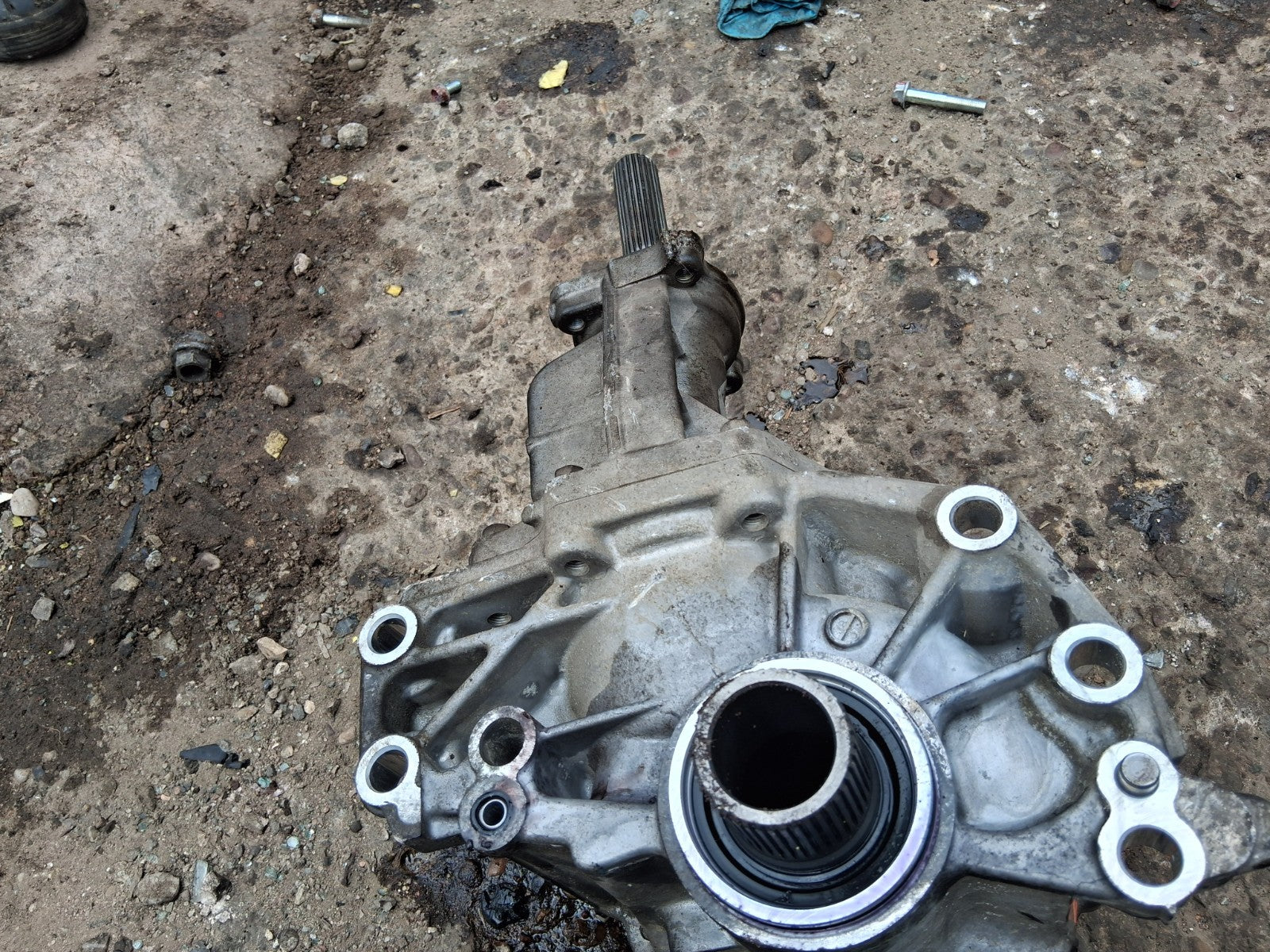 2018 MITSUBISHI OUTLANDER MK3 2.3 DIESEL AUTO FRONT DIFF DIFFERENTIAL 067038
