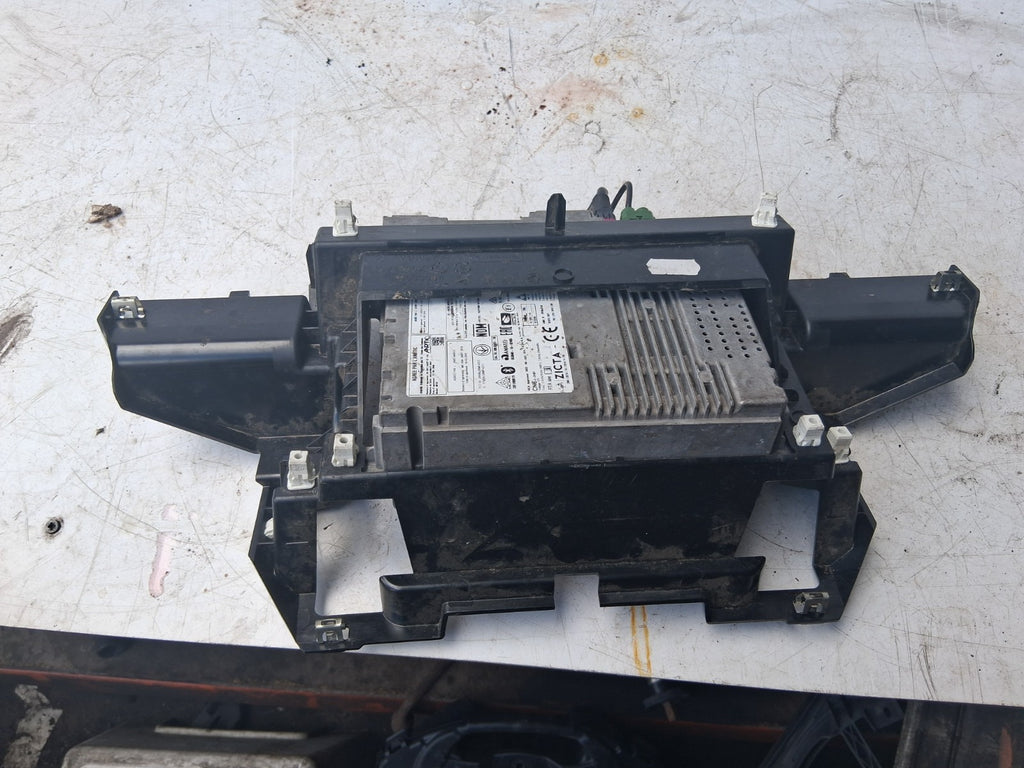 MERCEDES BENZ SPRINTER W907 2020 SAT NAV HEAD UNIT A9079009103