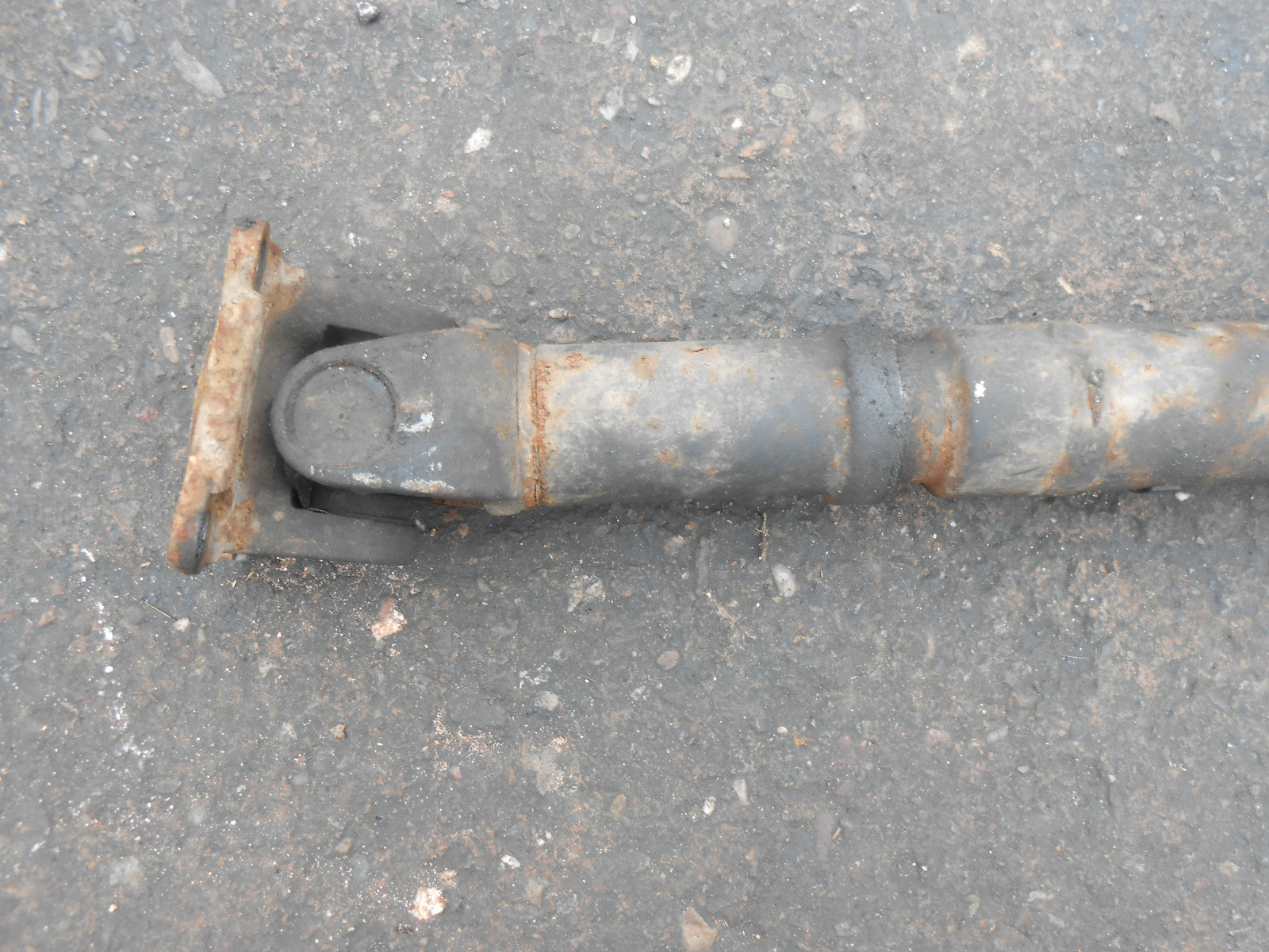 KIA SPORTAGE K00 20032.0 16V 4WD FRONT SHORT PROP DRIVE SHAFT K01125100