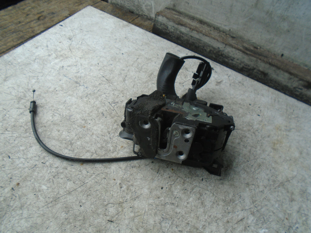 RENAULT MEGANE MK3 2015 NSF PASSENGER SIDE FRONT DOOR LOCK MECHANISM
