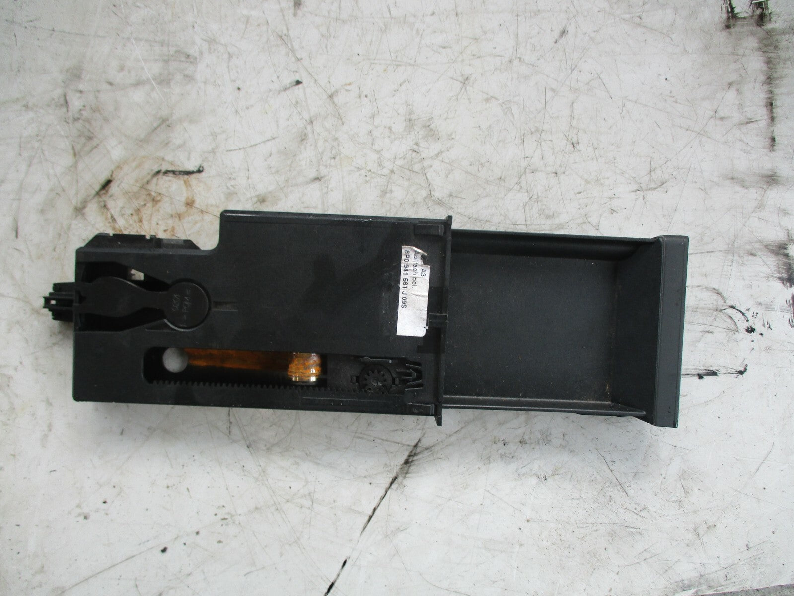 AUDI A3 8P MK2 STORAGE COMPARTMENT TRAY CARD HOLDER 8P0941561J