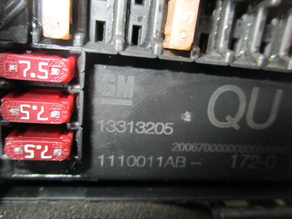 2010 VAUXHALL ASTRA J MK6 1.7 DIESEL FUSE BOX 13313205