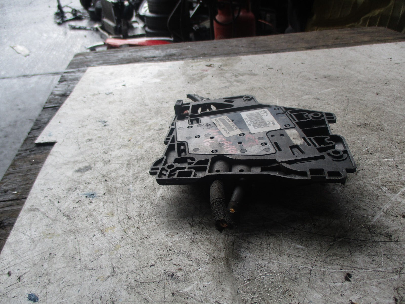 CITROEN C3 PICASSO 2016 BATTERY FUSE TRAY 9801148280