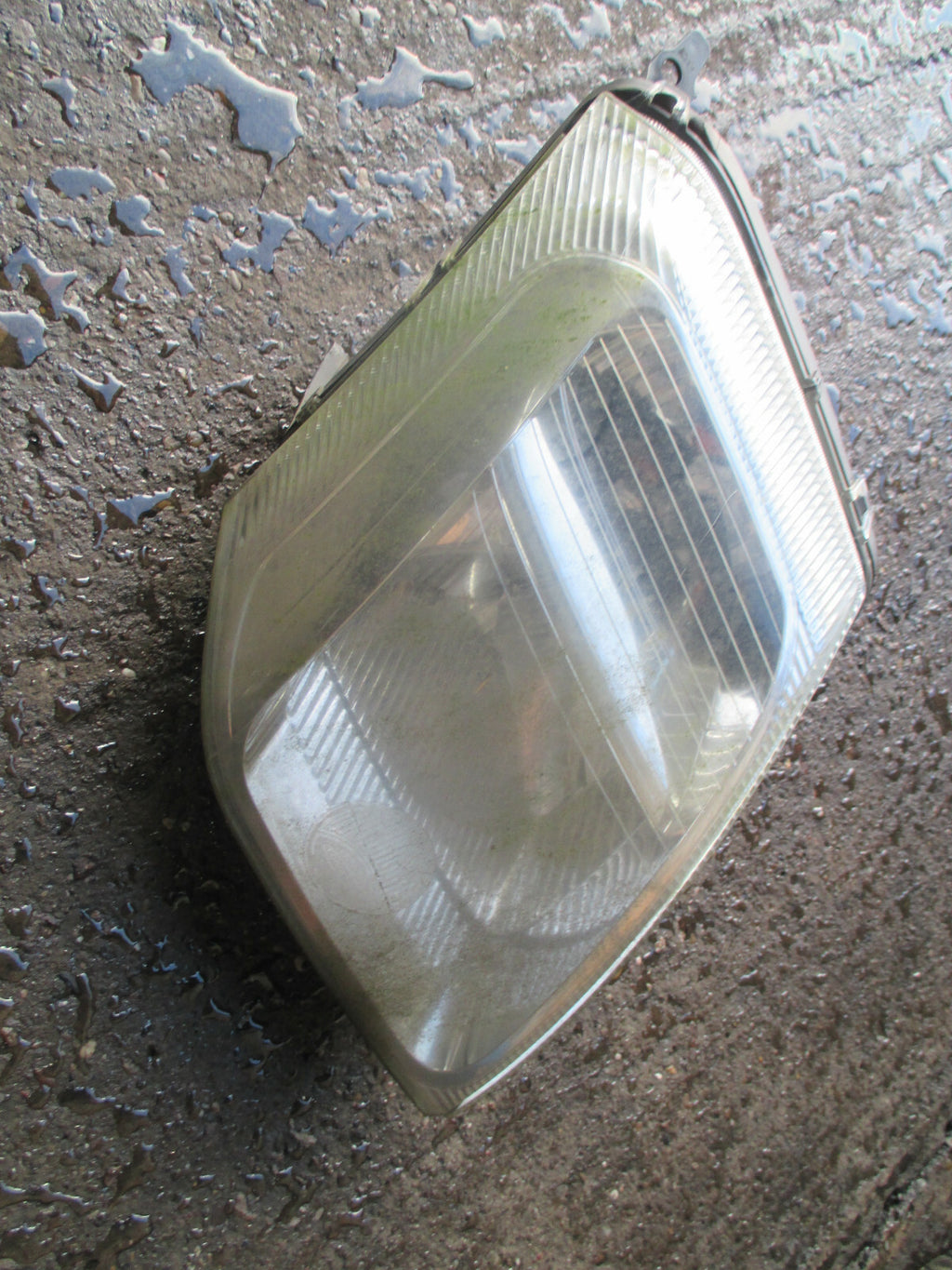 CITROEN C2 2008 OSF DRIVER SIDE FRONT HEADLIGHT HEADLAMP