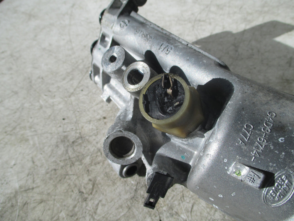 JAGUAR XE 2019 2.0 PETROL OIL FILTER HOUSING G4D36714A