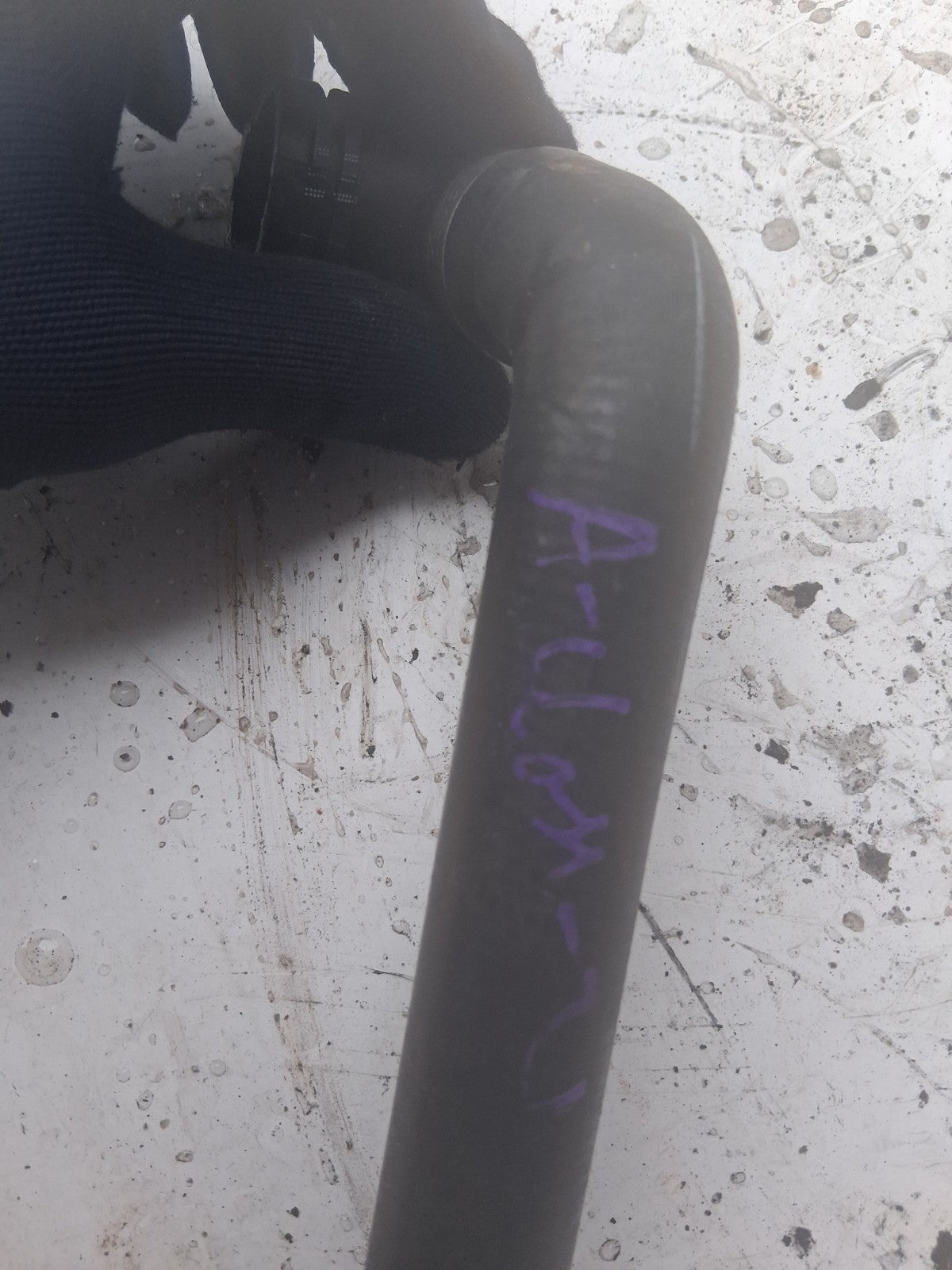 MERCEDES 2021 A CLASS WATER COOLANT RADIATOR PIPE A2475011164