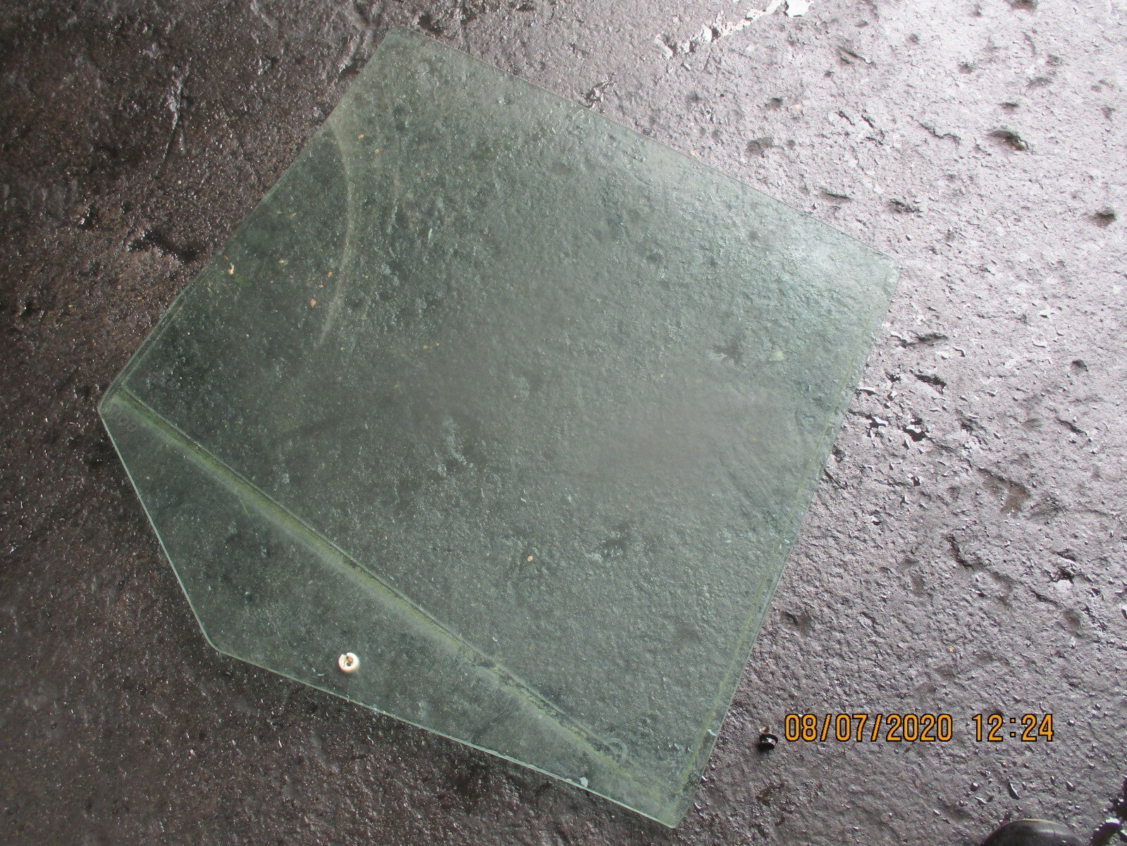 VW VOLKSWAGEN 2002 GOLF MK4 PASSENGER SIDE REAR WINDOW GLASS E6 43R00049