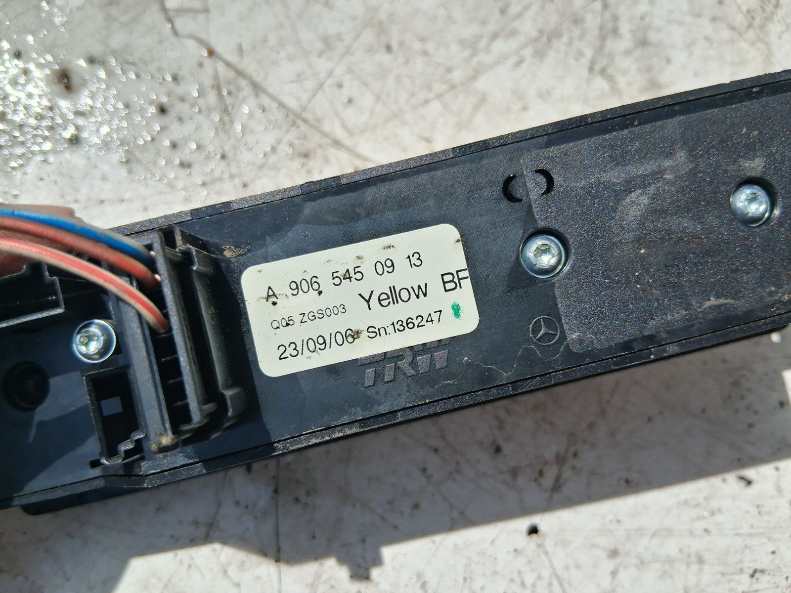 2016 MERCEDES BENZ SPRINTER W906 NSF PASSENGER SIDE WINDOW SWITCH A9065450913