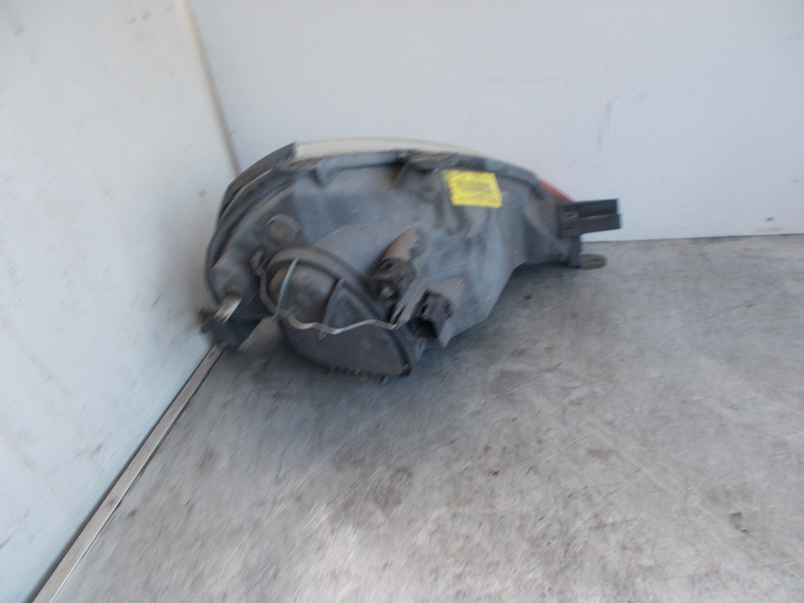 FORD KA MK1 NS/ PASSENGER SIDE HEADLIGHT HEADLAMP 67724930