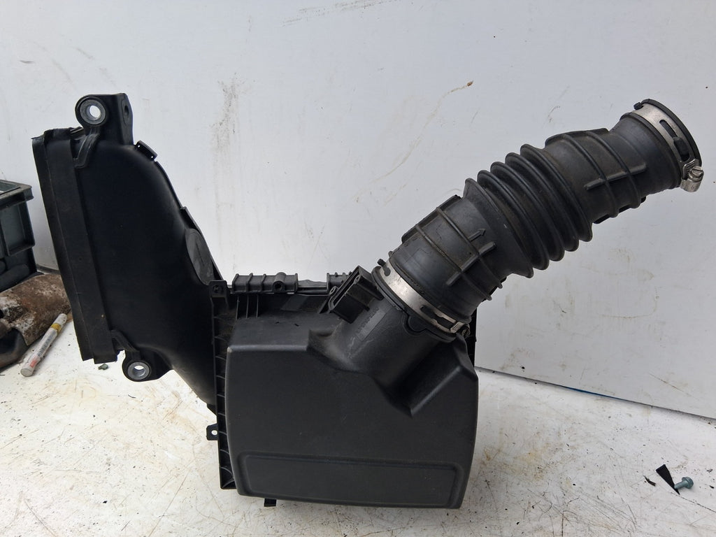 2017 FORD MONDEO MK5 AUTO AIR FILTER HOUSING AIR BOX DS739643KA