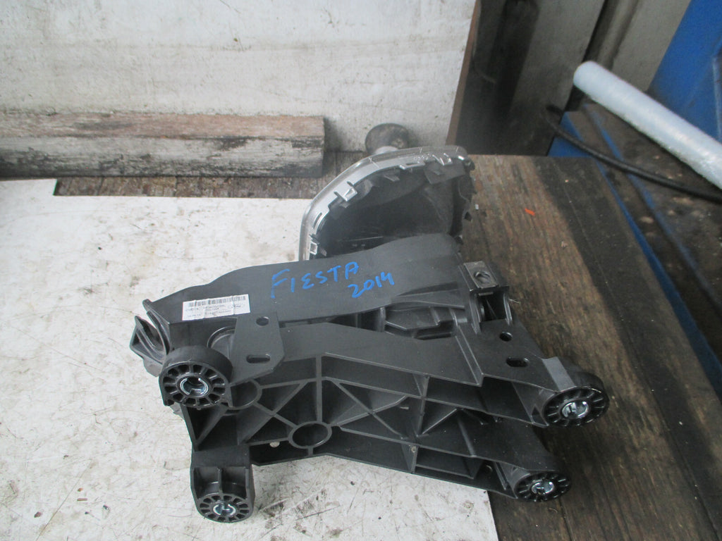 FORD FIESTA MK7 2014 5 SPEED MANUAL GEARSTICK GEARSHIFTER C1BR7C453AKC
