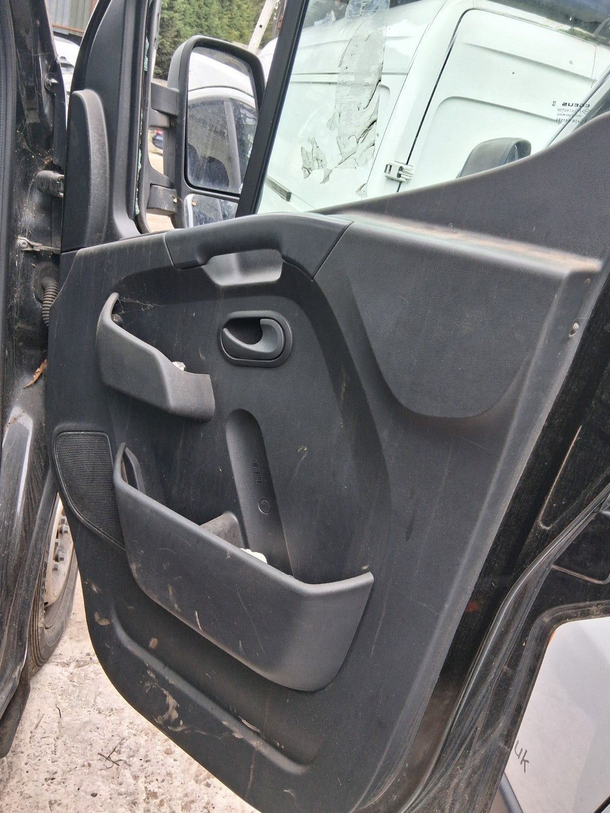 2021 NISSAN NV400 MK1 OSF DRIVER SIDE FRONT RIGHT DOOR CARD PANEL