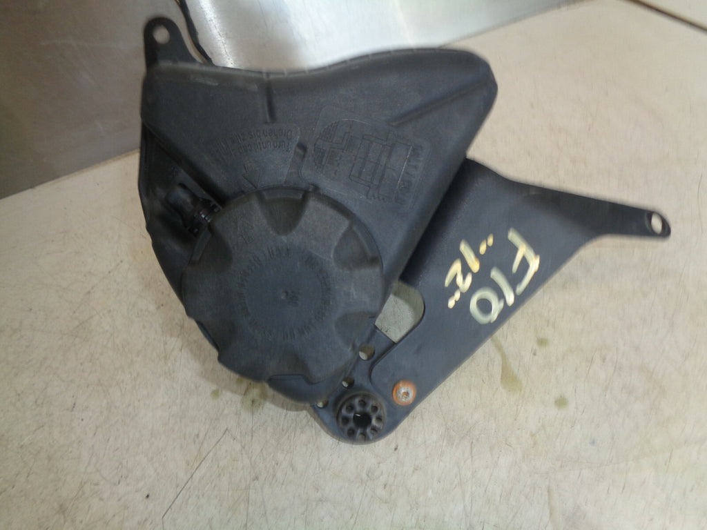 BMW 5 SERIES F10 2012 2.0 DIESEL COOLANT EXPANSION TANK 17137601