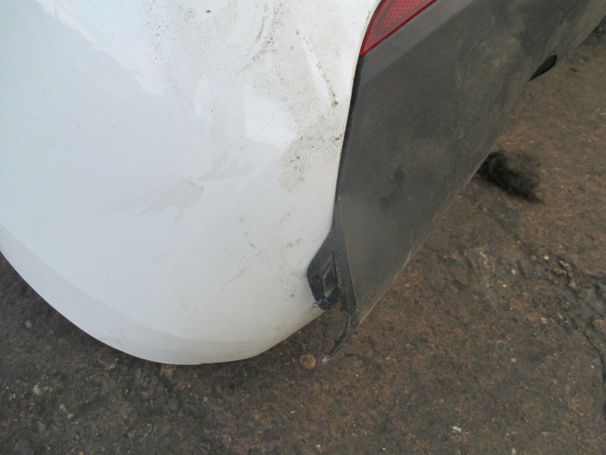 VAUXHALL ASTRA K MK7 2020 REAR BACK PLASTIC BUMPER WHITE Z40R DAMAGED SPARES