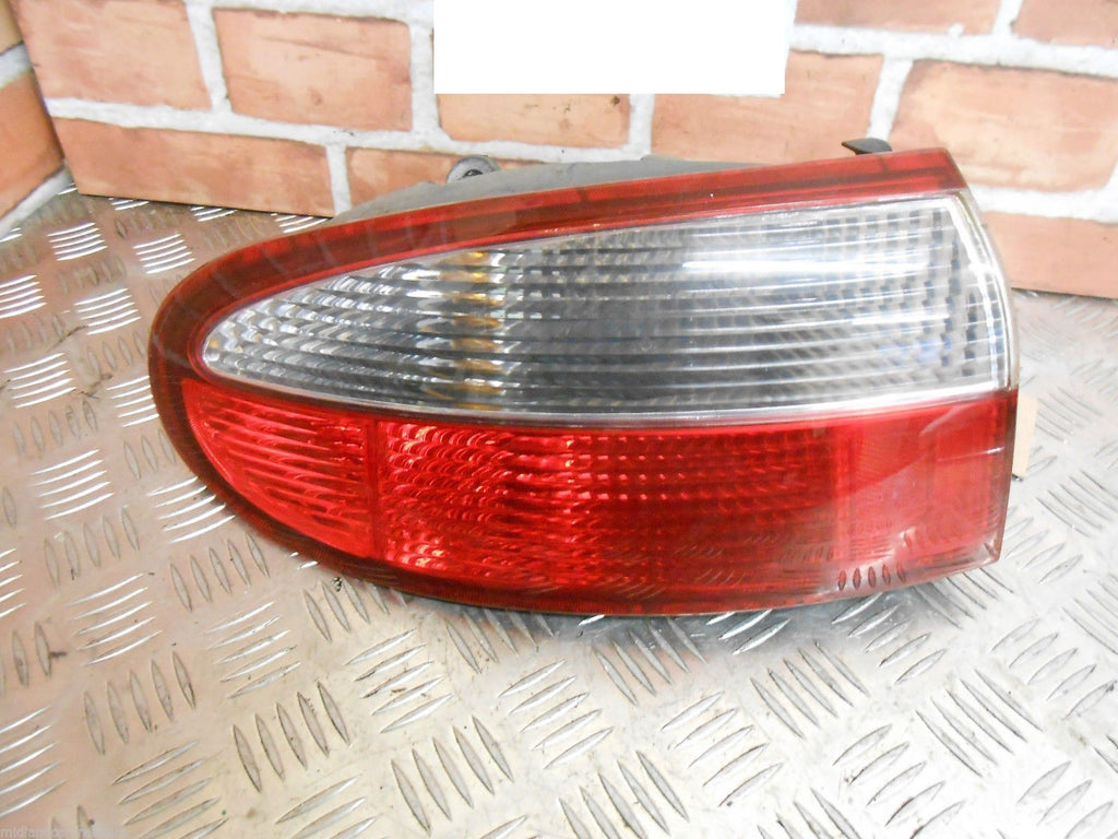 DAEWOO LANOS 2000 NSR PASSENGER SIDE REAR OTER & INNER LIGHTS PAIR