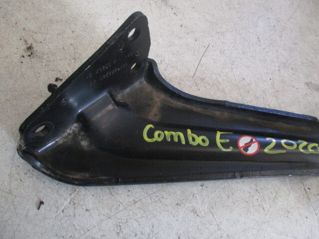 2023 VAUXHALL COMBO K9 PASSENGER LEFT SIDE SLIDING DOOR LOWER ROLLER 9816965980