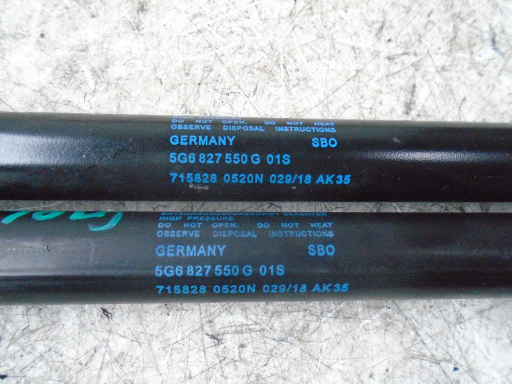 VOLKSWAGEN GOLF 2018 MK7 REAR TAILGATE SUPPORT STRUTS 5G6827550