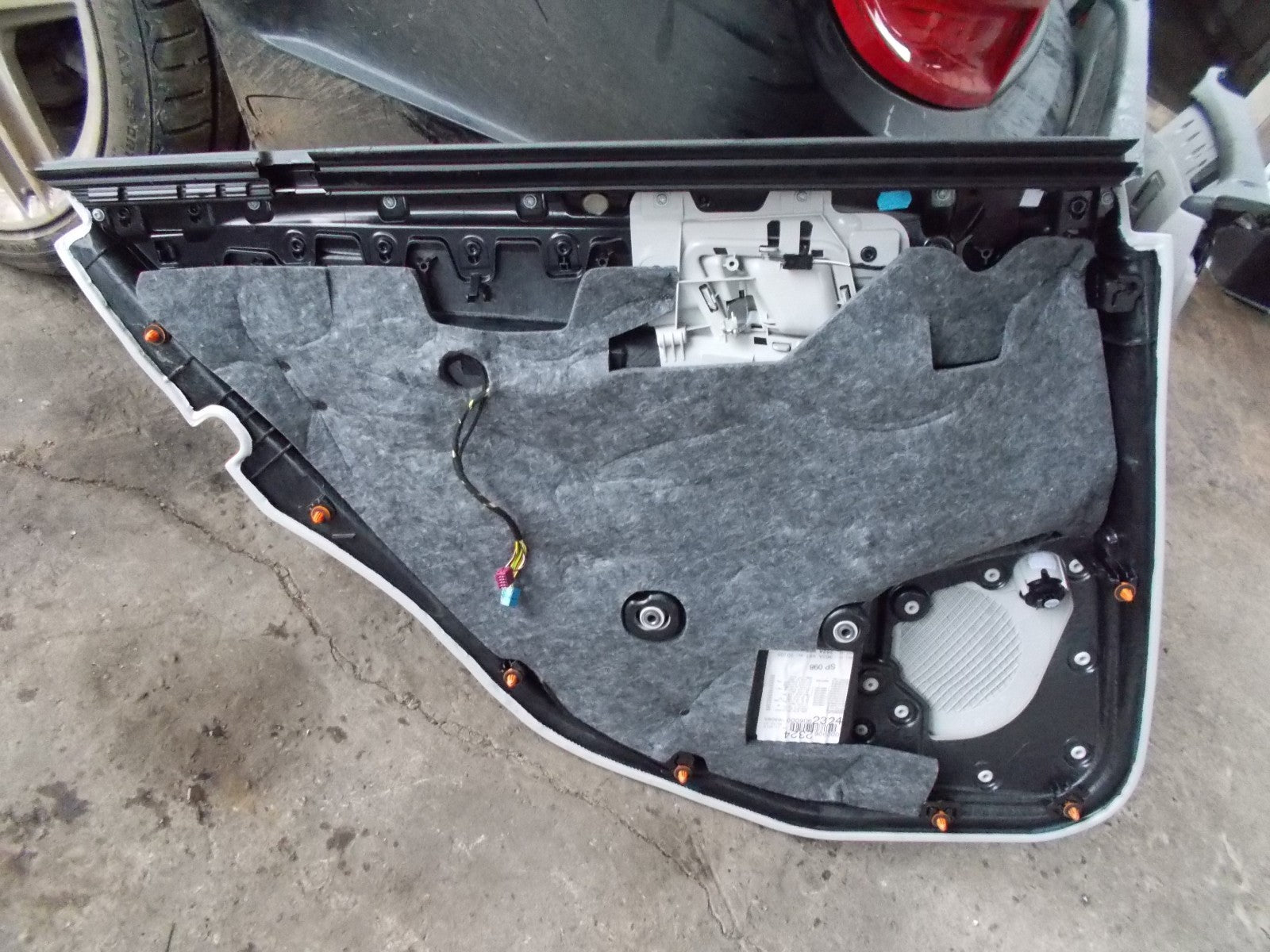 MERCEDES E CLASS W212 2016 OSR DRIVERS SIDE REAR DOOR CARD WHITE