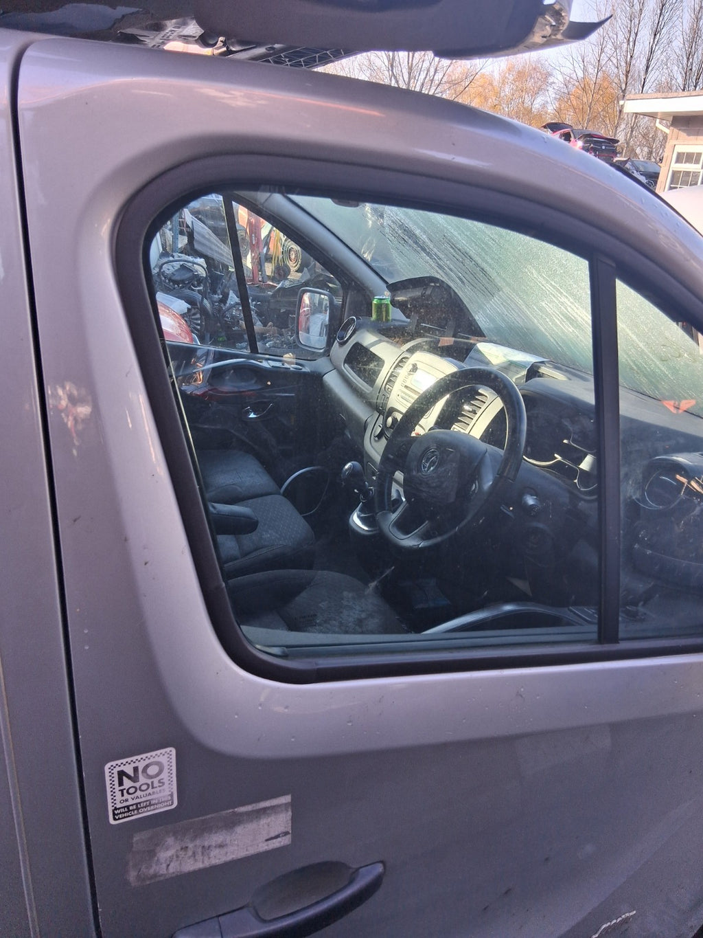 2017 VAUXHALL VIVARO MK2 OSF DRIVER SIDE FRONT RIGHT BARE DOOR SILVER L193