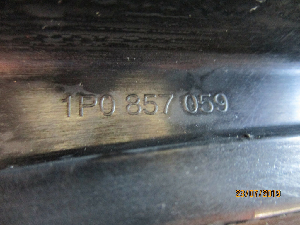 SEAT LEON 1P (MK1) CLOCK SURROUND TRIM PANEL 1P0 857 059