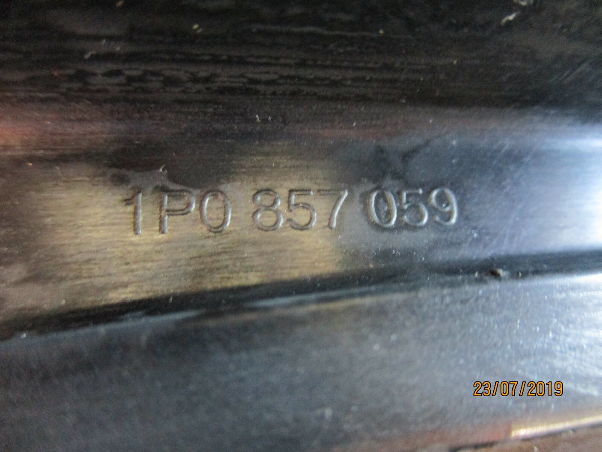 SEAT LEON 1P (MK1) CLOCK SURROUND TRIM PANEL 1P0 857 059
