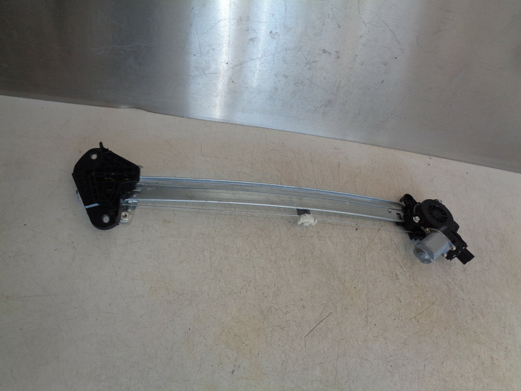HONDA JAZZ MK4 2019 NSF PASSENGER SIDE FRONT DOOR WINDOW MOTOR REGULATOR