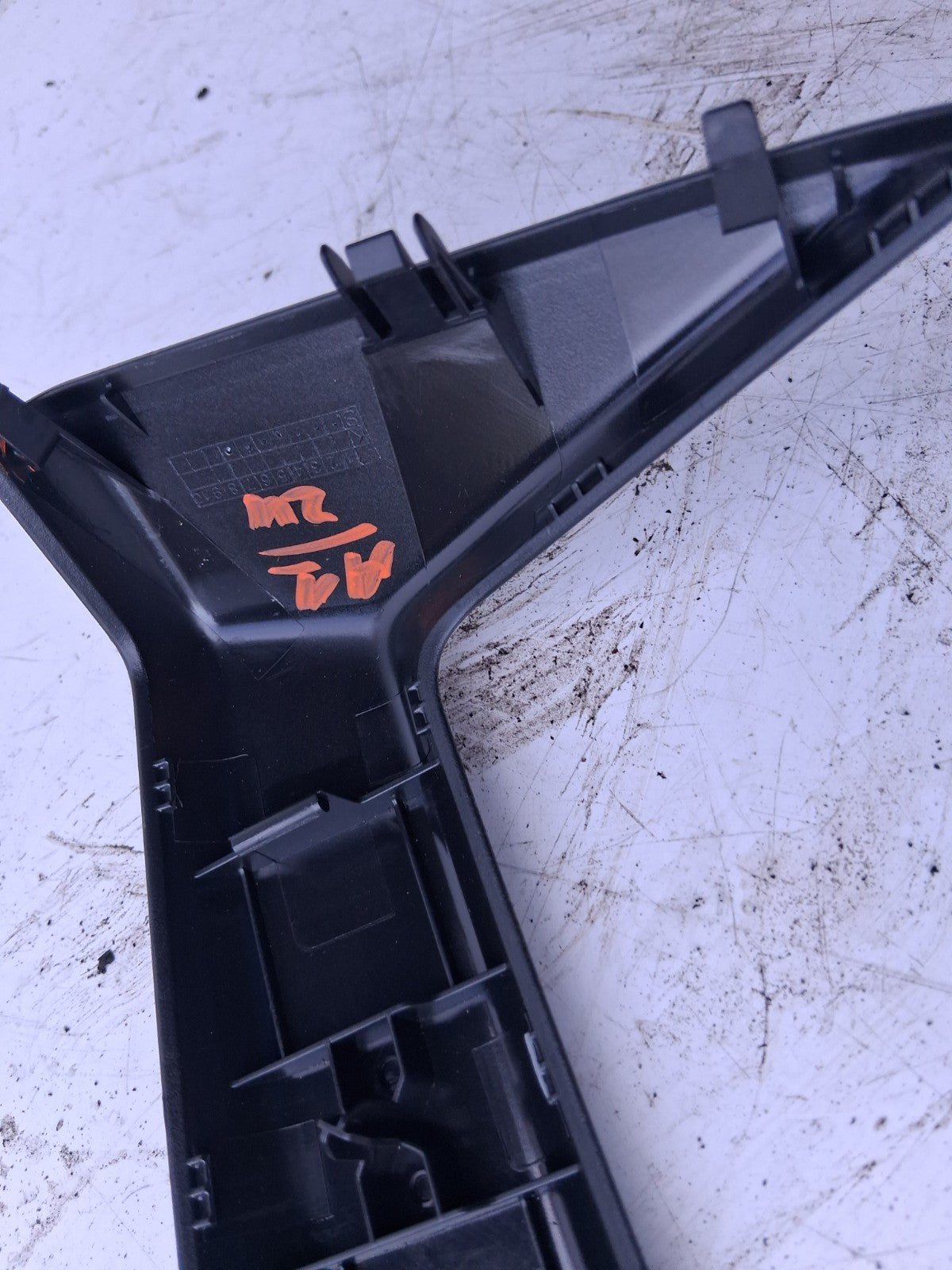 2024 AUDI A1 S LINE MK2 NSR PASSENGER SIDE REAR INTERIOR HANDLE TRIM 82G868823