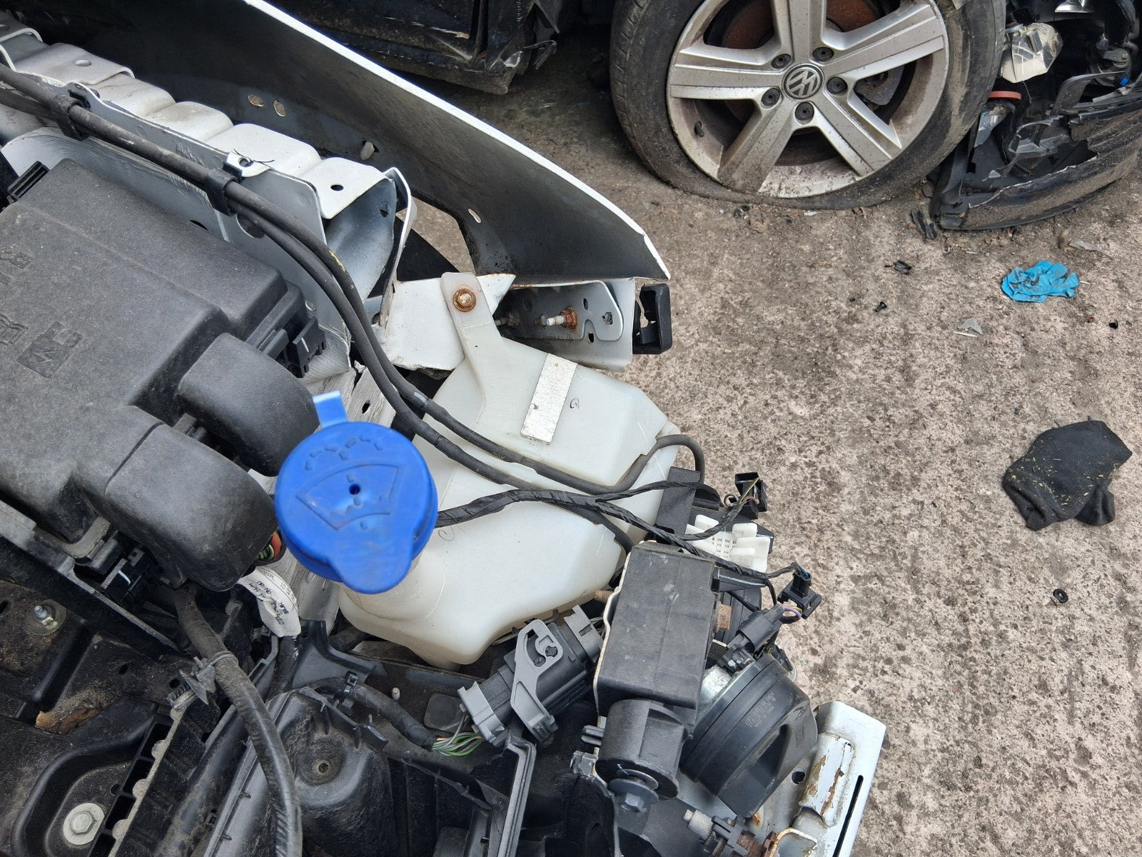 2018 FORD KA + PLUS MK3 WINDSCREEN WASHER WATER BOTTLE RESERVOIR