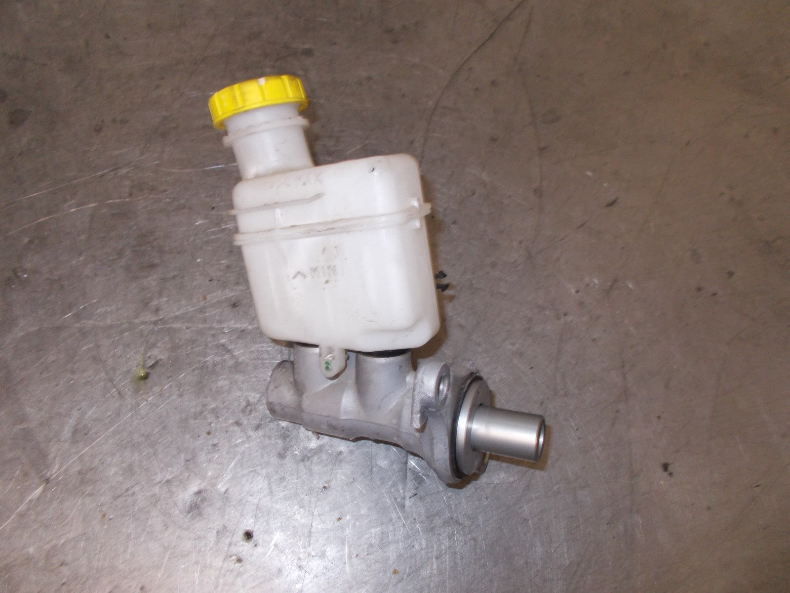 FIAT PANDA 2009 BRAKE SERVO MASTER CYLINDER 32069666